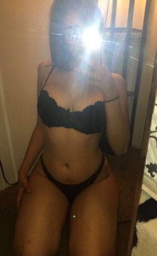 Säljer nakenbilder, videos och träffar - Escort Tjejer i Eskilstuna